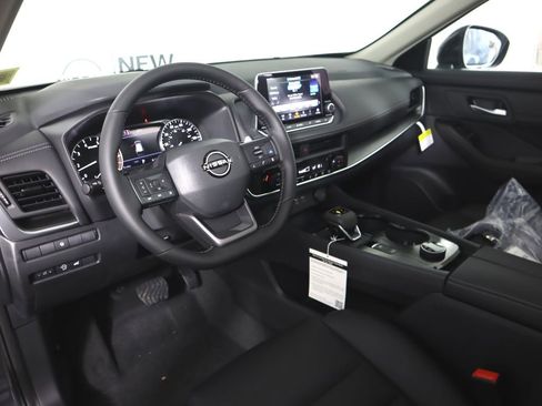 New 2026 Nissan Rogue Dark Armor image 8