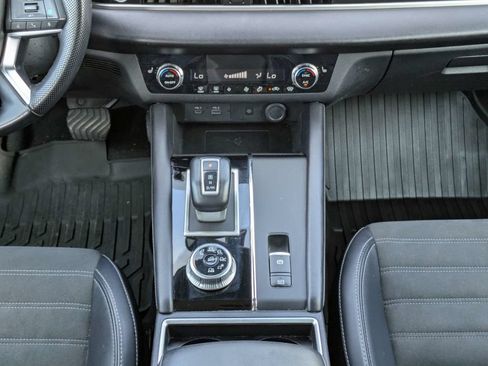 Used 2024 Mitsubishi Outlander SE AWD/4WD image 20