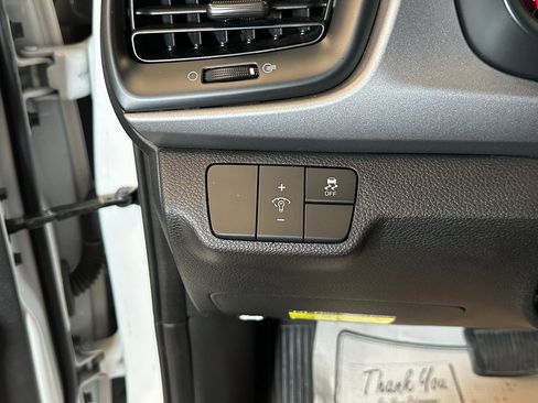 Used 2023 Kia Rio S image 18