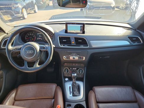 Used 2018 Audi Q3 2.0T Premium Plus w/ Premium Plus Package image 18