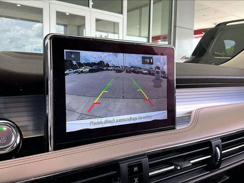 Used 2020 Lincoln Corsair FWD w/ Premium Package image 13