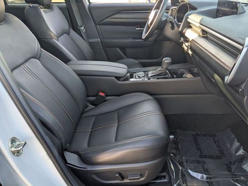 Used 2025 MAZDA CX-50 AWD 2.5 Hybrid w/ Premium Pkg image 30