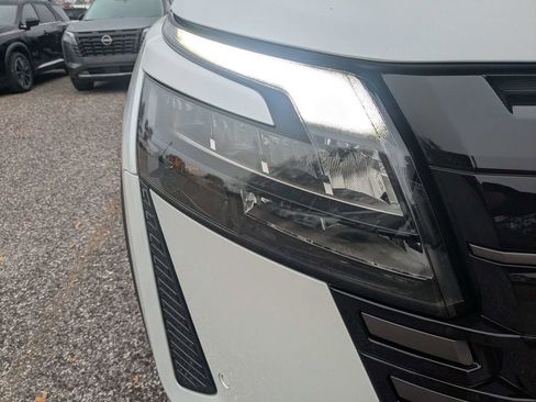 New 2026 Nissan Pathfinder Platinum image 6