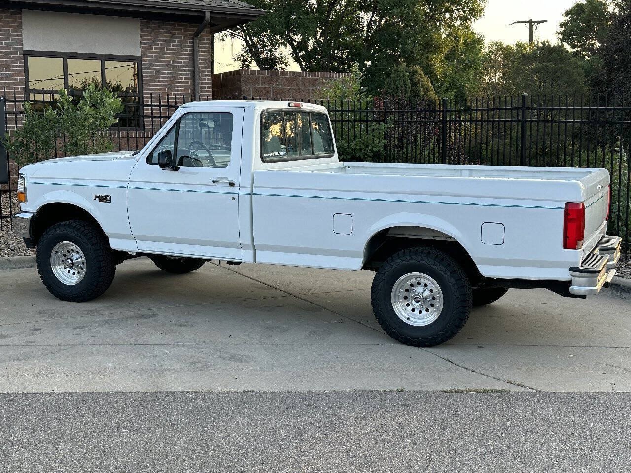 Used 1996 Ford F150 4x4 Regular Cab image 8