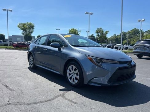 Used 2024 Toyota Corolla LE FWD image 4