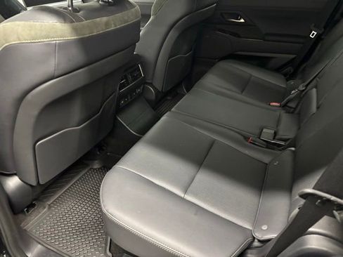 Used 2025 Lexus GX 550 AWD/4WD image 14