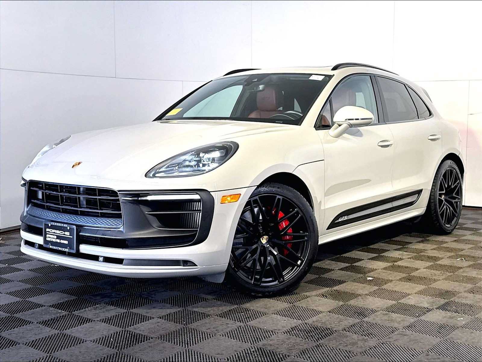 Certified 2022 Porsche Macan GTS AWD/4WD image 1