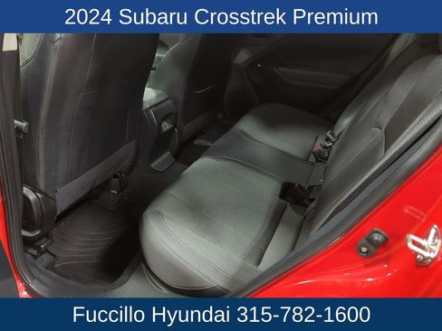 Used 2024 Subaru Crosstrek 2.0i Premium image 23