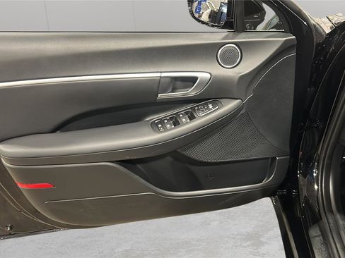 Used 2025 Hyundai Sonata SEL FWD image 24