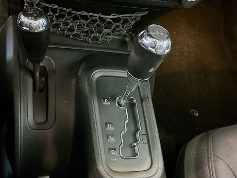 Used 2013 Jeep Wrangler Sport image 23