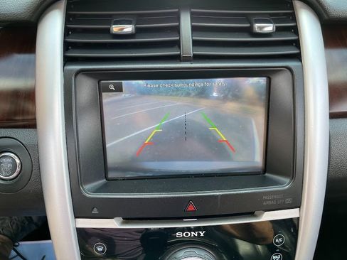 Used 2013 Ford Edge Limited image 17