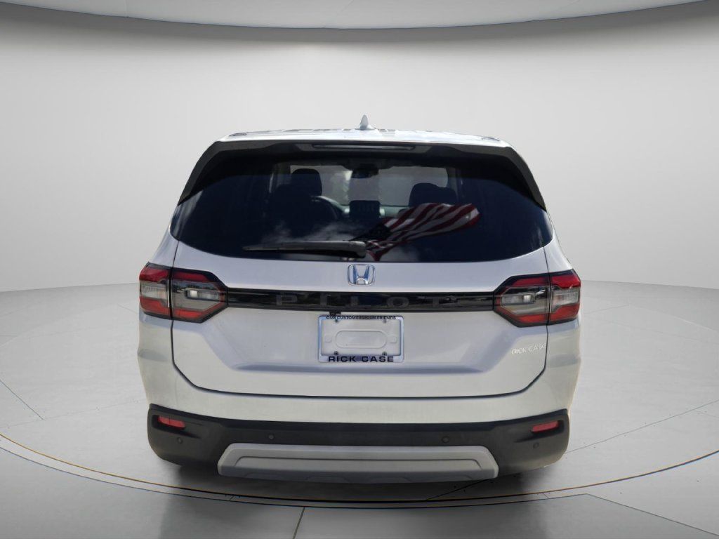 Used 2024 Honda Pilot EX-L image 6