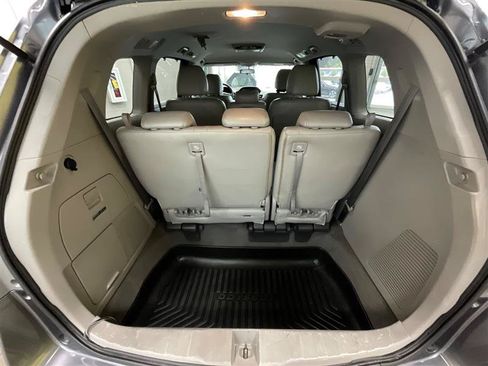 Used 2017 Honda Odyssey SE image 23