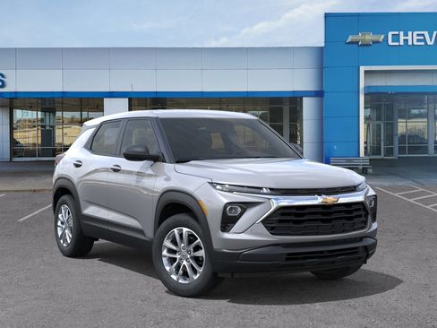 New 2026 Chevrolet TrailBlazer LS FWD image 8