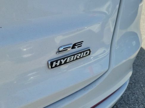 Used 2020 Ford Fusion SE FWD image 8