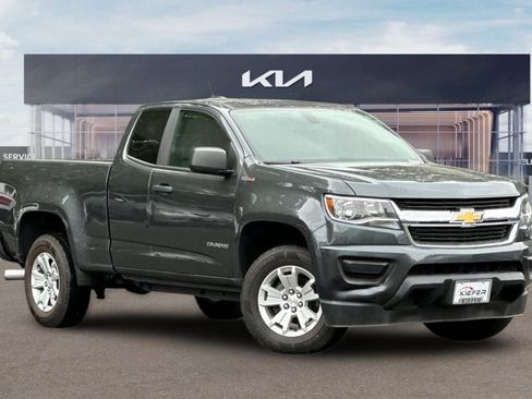 Used 2016 Chevrolet Colorado W/T w/ WT Convenience Package RWD image 2