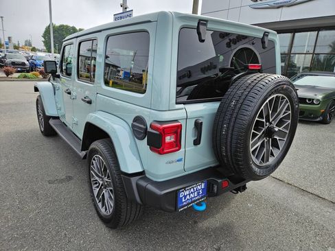 Used 2023 Jeep Wrangler Unlimited Sahara w/ Cold Weather Group AWD/4WD image 3