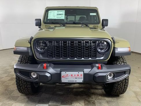 New 2026 Jeep Gladiator Rubicon AWD/4WD image 3