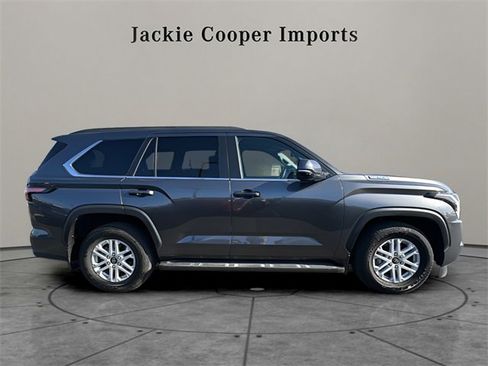 Used 2025 Toyota Sequoia SR5 image 6