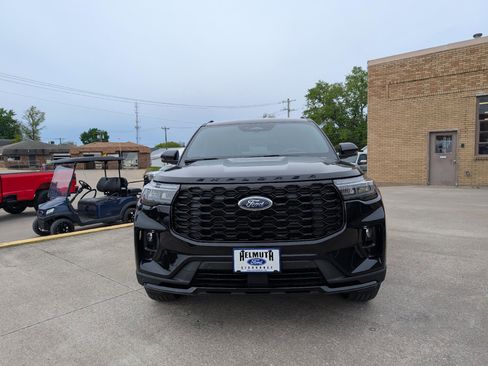 New 2026 Ford Explorer ST-Line AWD/4WD image 3
