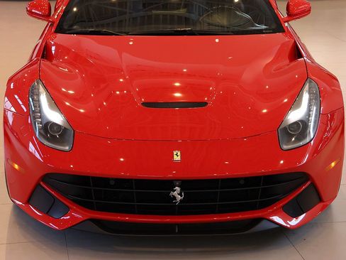 Certified 2014 Ferrari F12 Berlinetta RWD image 21