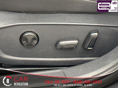 Used 2024 Volkswagen Jetta SE FWD image 13
