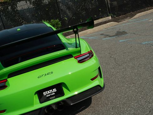 Used 2019 Porsche 911 GT3 RS RWD image 11