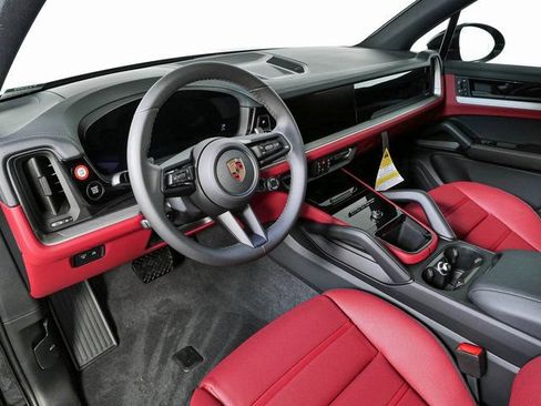 New 2026 Porsche Cayenne AWD/4WD image 4