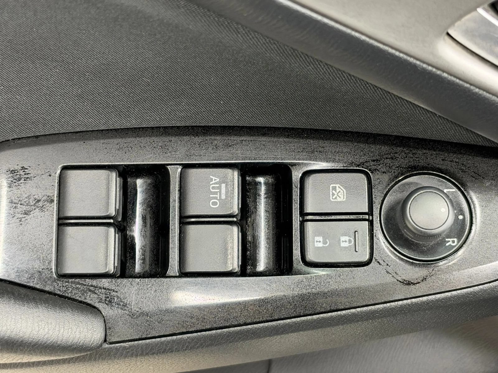 Used 2017 MAZDA MAZDA3 Sport FWD image 25