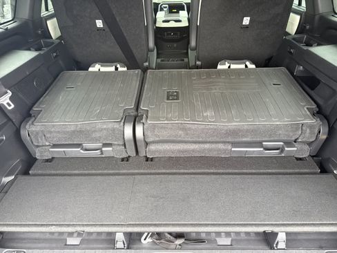 Used 2023 Toyota Sequoia Capstone AWD/4WD image 16