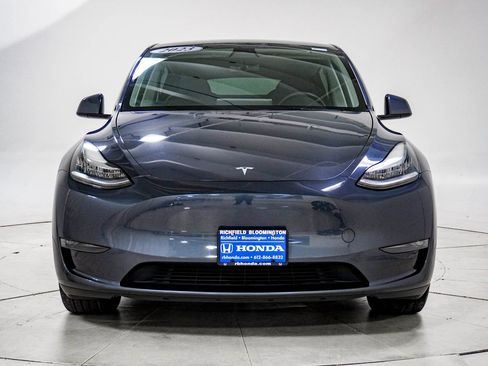 Used 2023 Tesla Model Y Long Range image 14