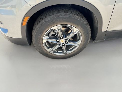 Used 2025 Chevrolet Blazer LT AWD/4WD image 31
