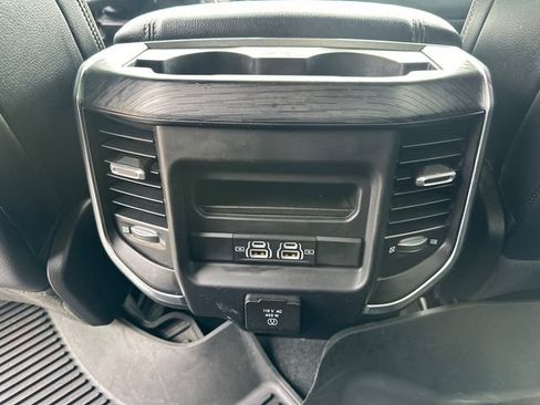 Used 2023 RAM 1500 Laramie AWD/4WD image 19