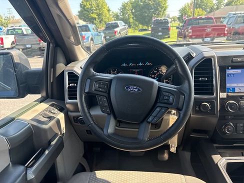 Used 2016 Ford F150 XLT w/ Equipment Group 302A Luxury AWD/4WD image 15