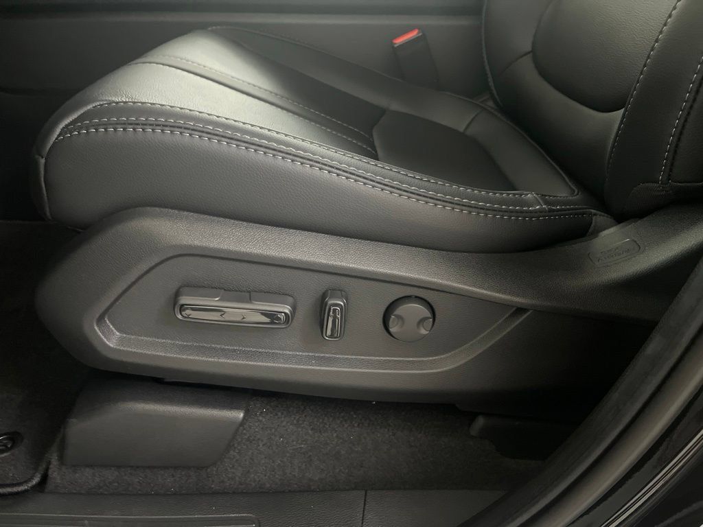New 2026 Honda Pilot Touring image 55