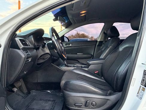 Used 2020 Kia Optima S FWD image 9