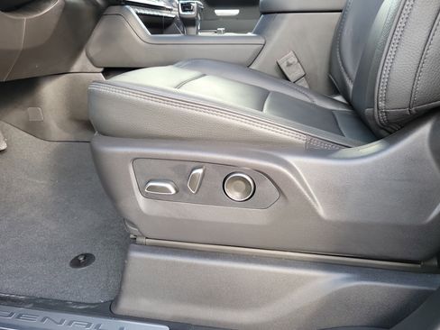 Used 2026 GMC Sierra 1500 Denali w/ Denali Reserve Package image 13