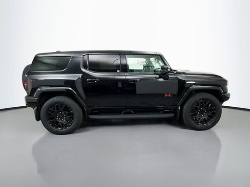 Used 2025 GMC Hummer EV 2X w/ LPO, Sport Package AWD/4WD image 9