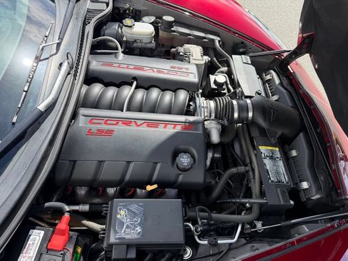 Used 2007 Chevrolet Corvette Coupe w/ Preferred Equipment Group RWD image 14