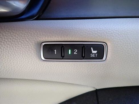 Used 2021 Honda Accord EX-L image 10