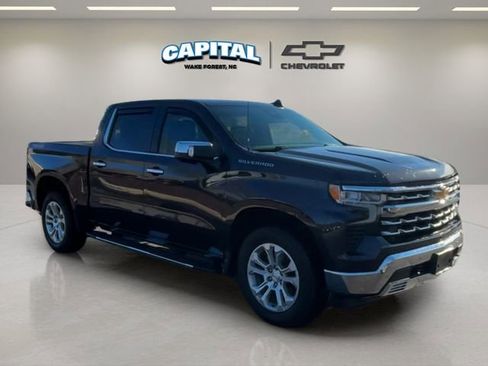 Used 2022 Chevrolet Silverado 1500 LTZ image 7