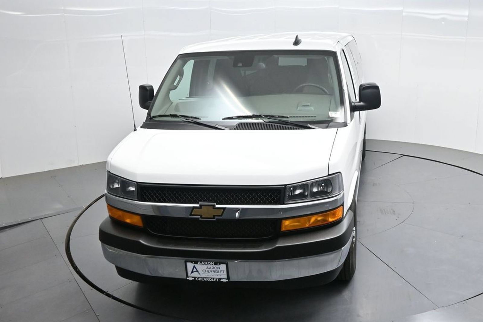 Used 2025 Chevrolet Express 3500 LT w/ LT Preferred Equipment Group RWD image 45