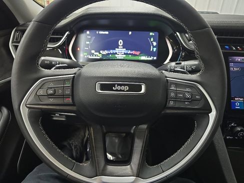 Used 2023 Jeep Grand Cherokee 4WD 4xe image 19