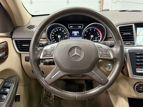 Used 2014 Mercedes-Benz ML 350 4MATIC w/ Premium 1 Package image 15