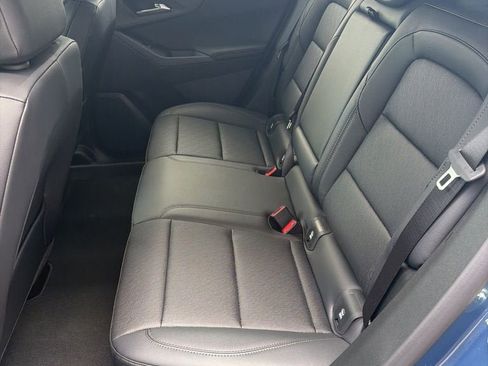 New 2026 Chevrolet Equinox LT w/ Convenience Package II AWD/4WD image 25