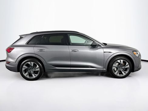 Used 2021 Audi e-tron Premium AWD/4WD image 12