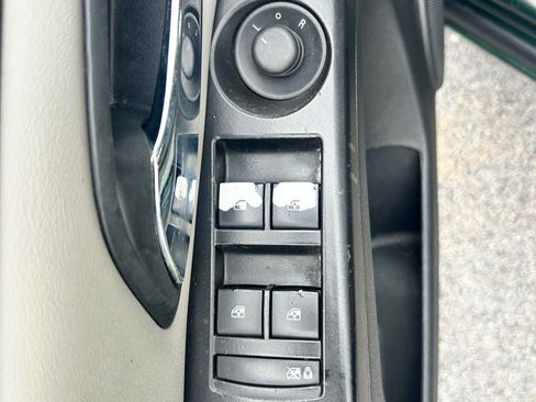 Used 2014 Chevrolet Cruze LS FWD image 6