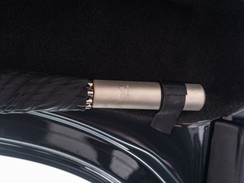 Used 2003 Aston Martin Vanquish image 37