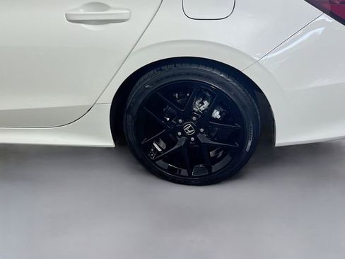 Certified 2025 Honda Civic Sport image 24
