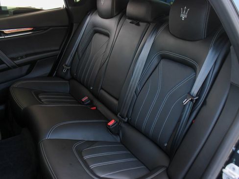 Used 2022 Maserati Quattroporte Modena Q4 AWD/4WD image 30
